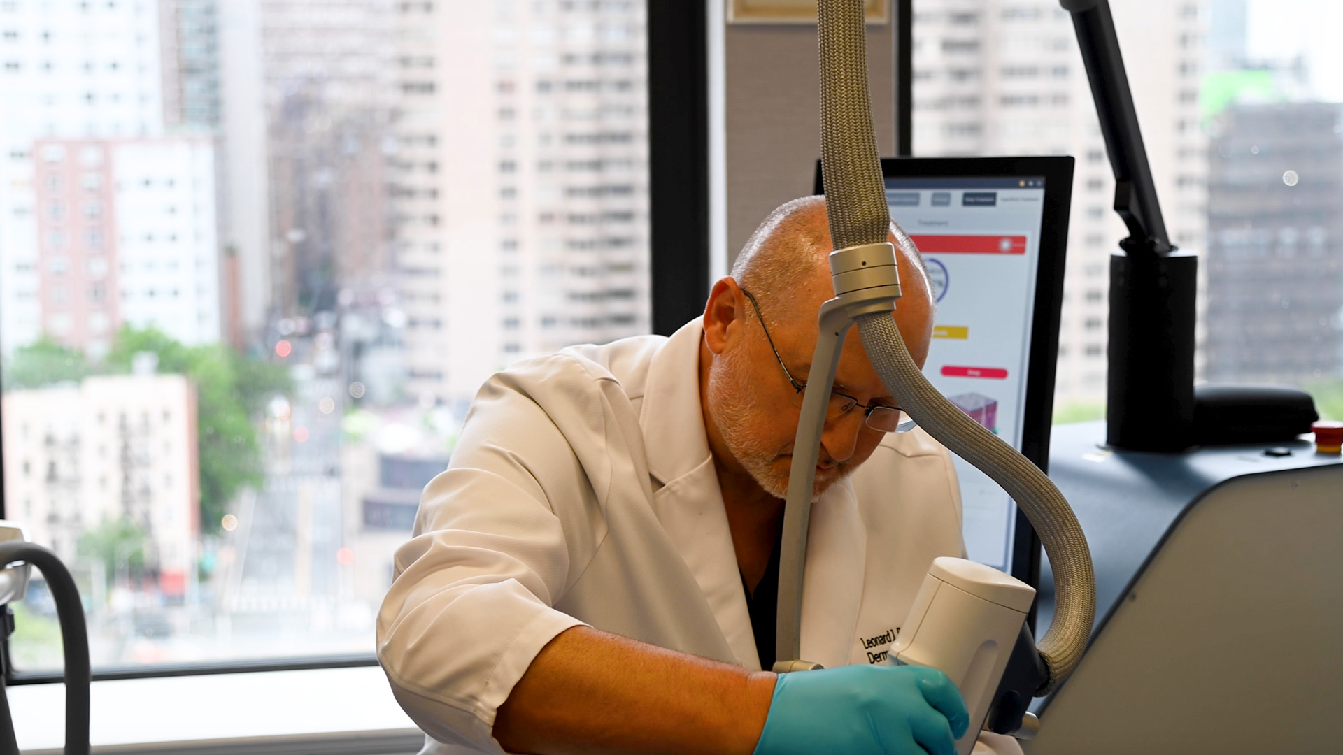 Meet Dr. Leonard Bernstein